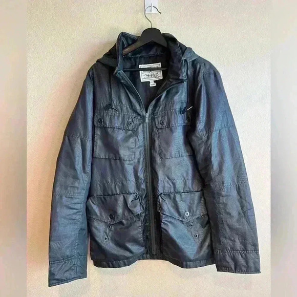 Levi’s men rain windbreaker jacket Large - Picture 1 of 6